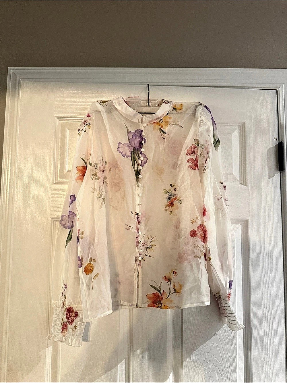 Lucky & Coco Floral Blouse in White & Pink Size Large NWT